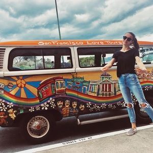 Meet your Posher, Maya